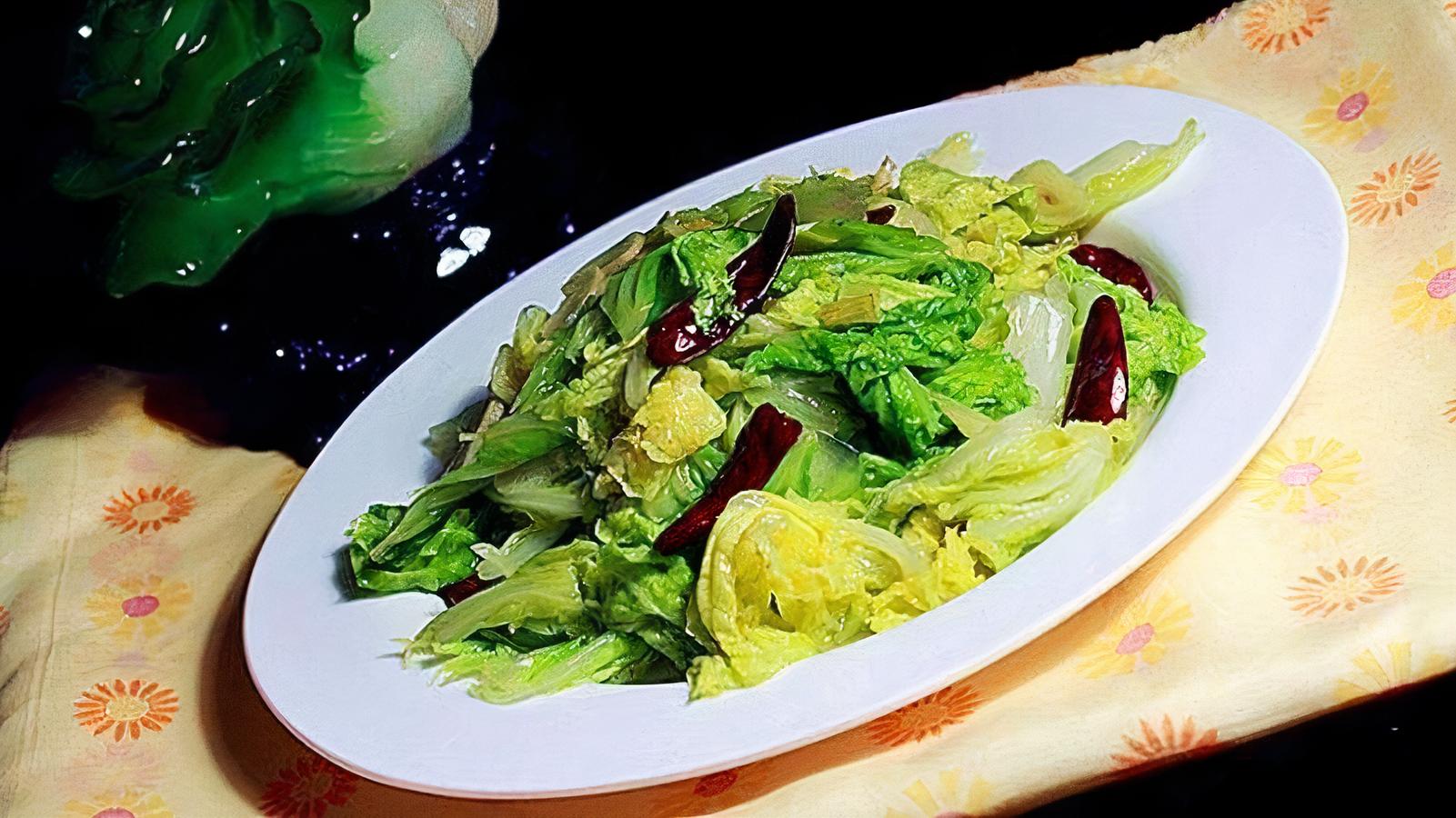 6. Dry Sautéed Cabbage / 干煸圆白菜