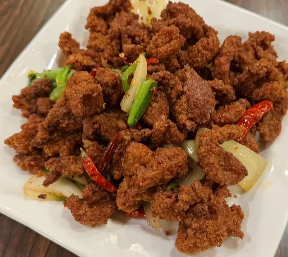 Stir-fried Pork with Spicy Salt🌶️（椒盐猪）