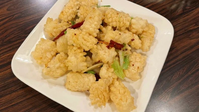 Stir-fried Squid with Spicy Salt🌶️（椒盐鱿鱼）