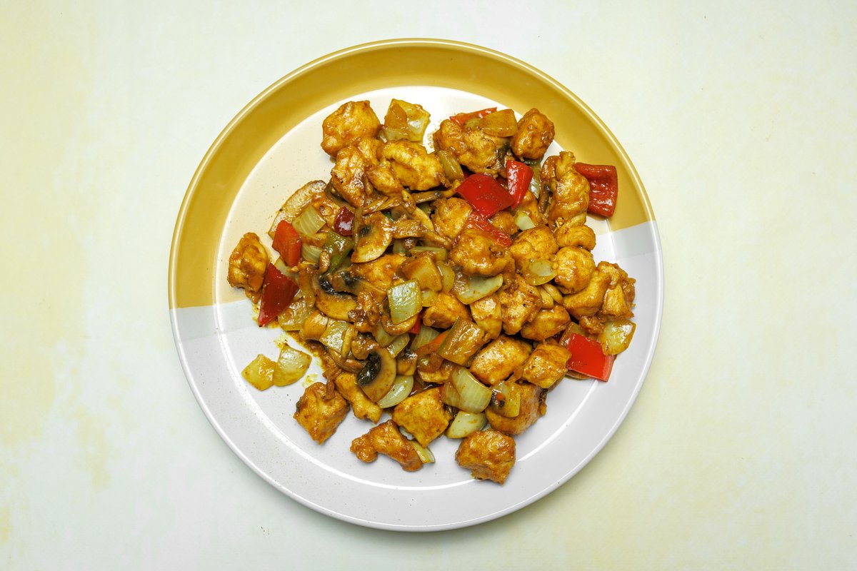 Pulë me Salcë Curry