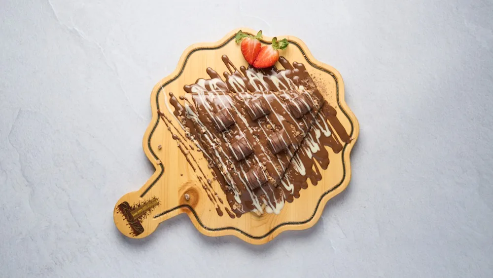5.kinder bueno Crepe