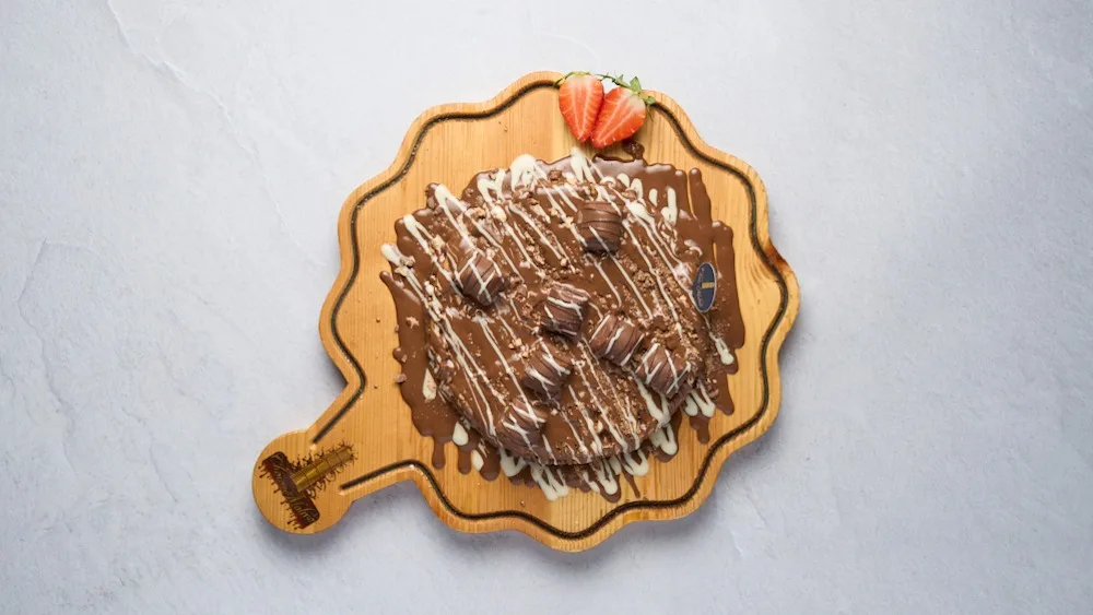 5. Kinder bueno Waffle