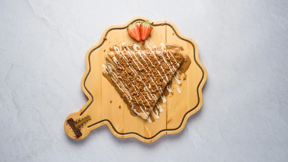 6. Lotus Crepe