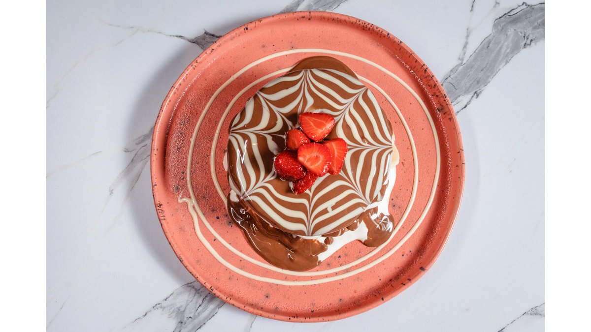 Creamy Strawberry Pancakes
