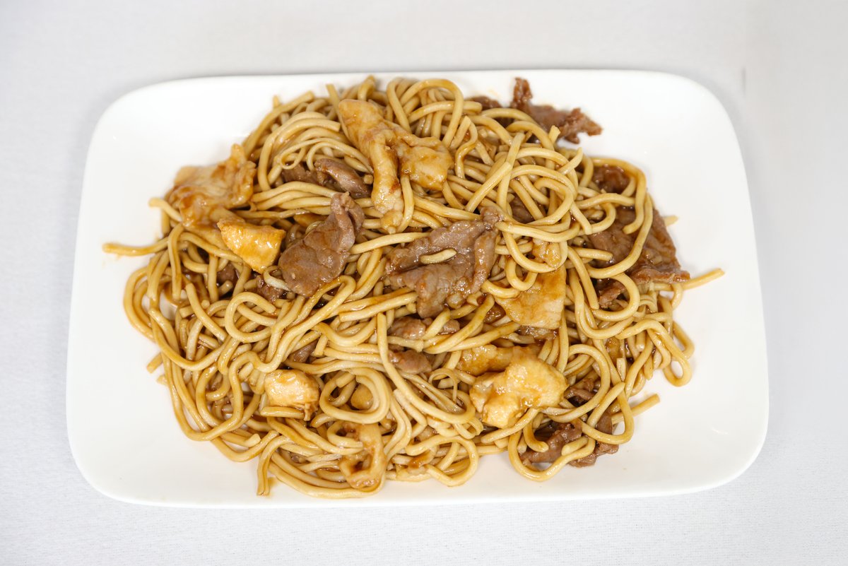 82. Noodles with Three Kinds of Meat (Chicken, Pork, Beef)