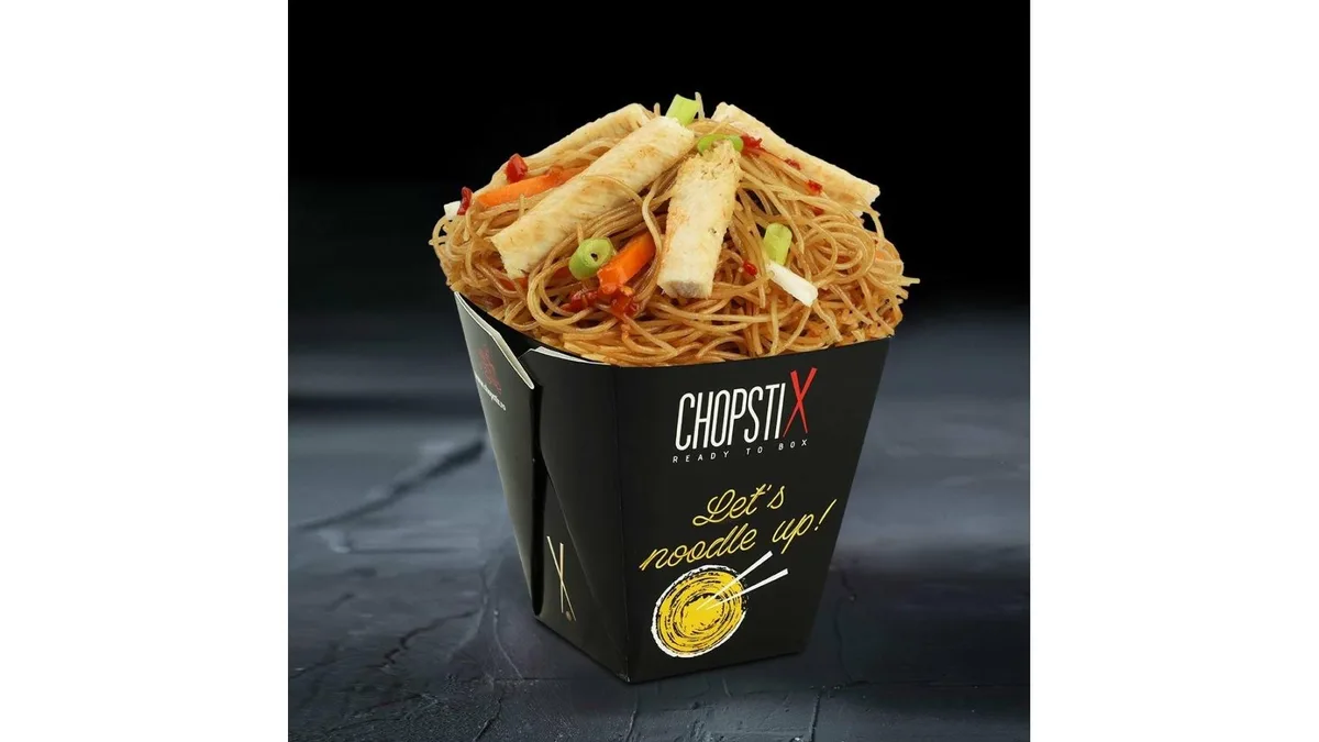 Noodles cu pui