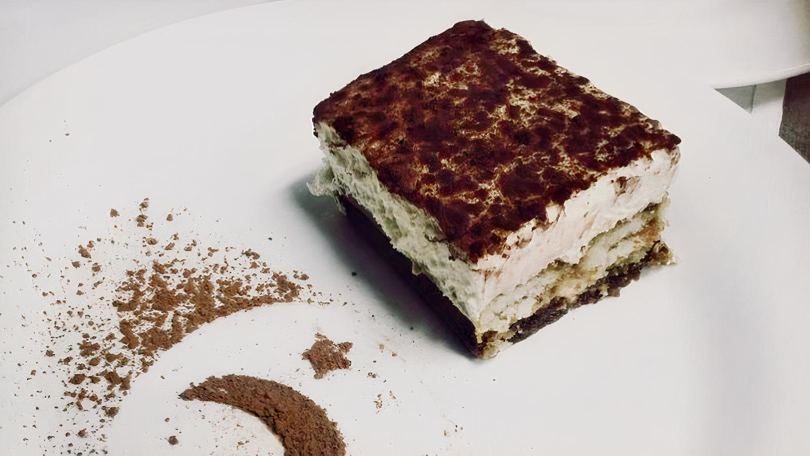 Cannoli, Tiramisu Or Cheesecake