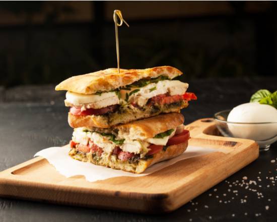 Chicken Pesto Sandwich (8")