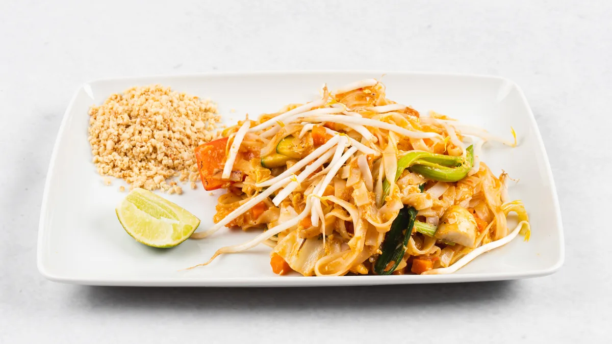 Pad thai z zelenjavo