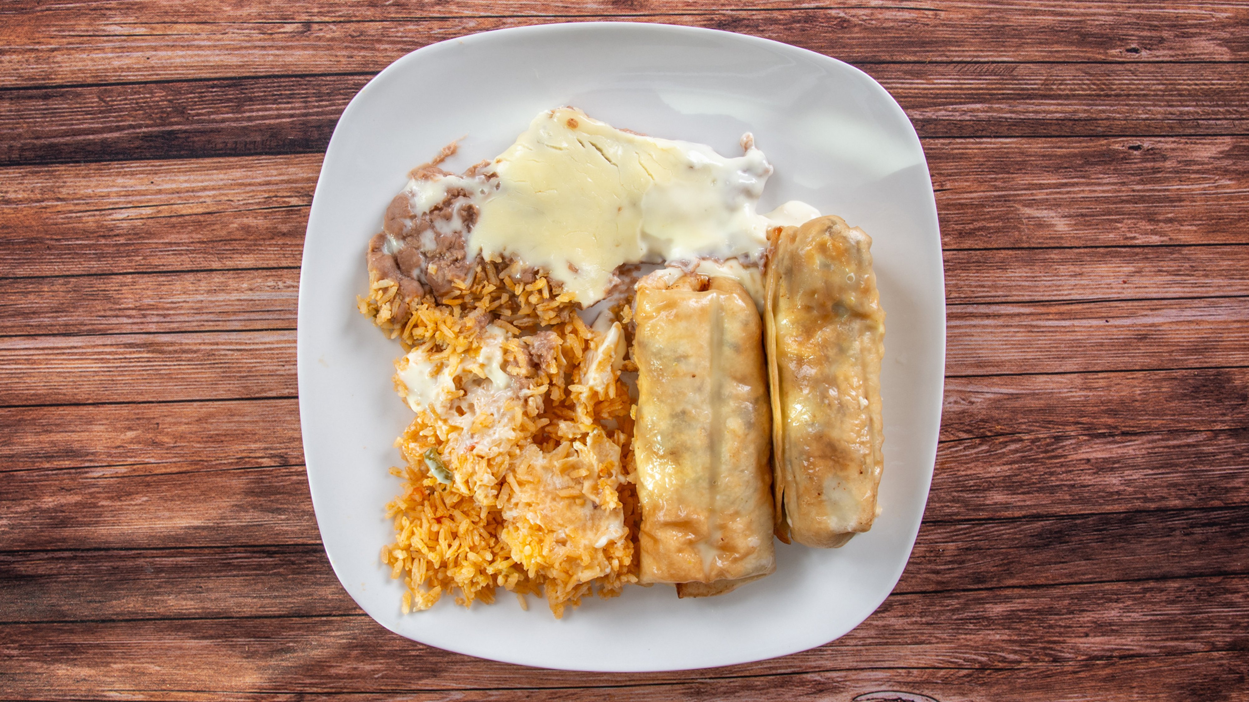 (25)Grilled Chicken Burritos Polo