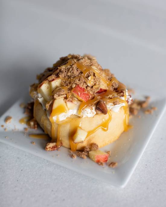 Caramel Apple Pie Roll