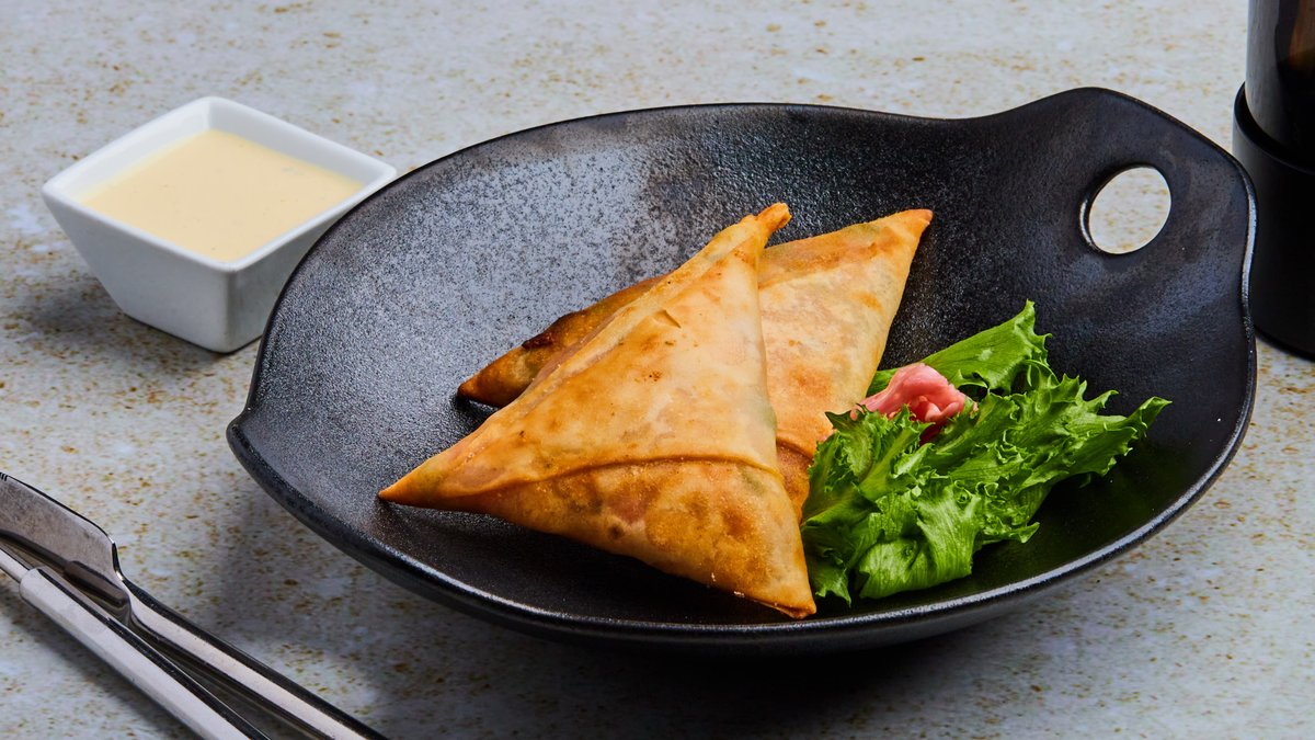 Mozzarella Samosa 🌱