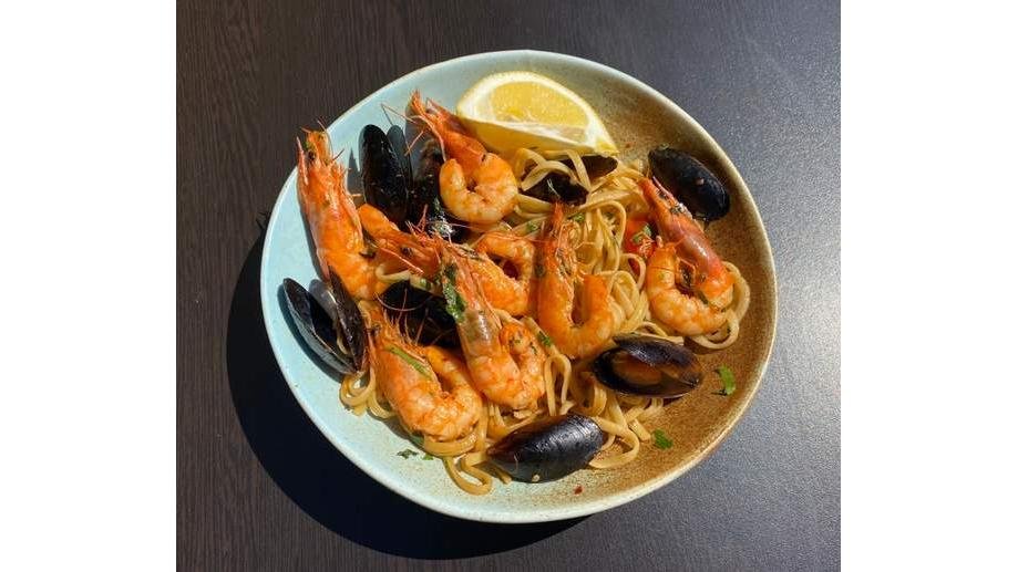 Linguine A.O.P cu Scoici si Creveti