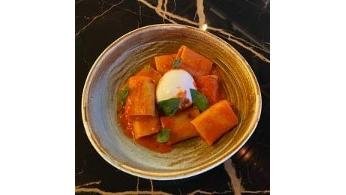 Rigatoni cu Sos de Roșii și Buratta
