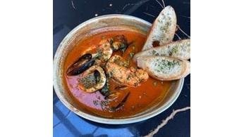 Supă de Pește și Fructe de Mare