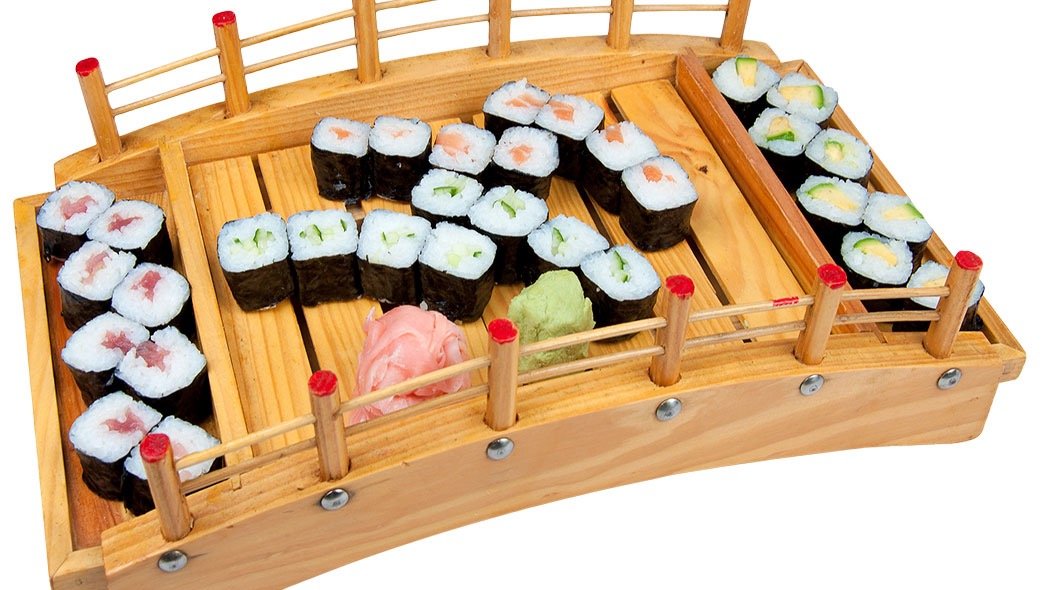 S32.Párty menu maki(8ks maki losos,8ktuňák maki,8ks okurka maki,8ks avokádo maki