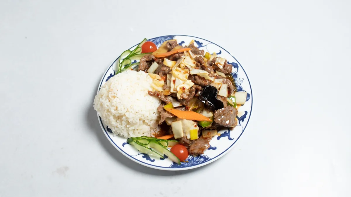 905	Hovädzie po sečuánsky 500g