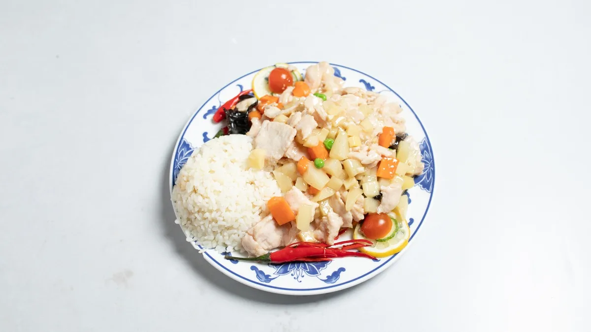 910	Kurča na ananáse 500g