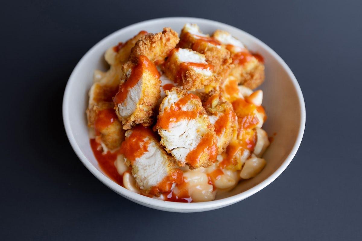 Frank's RedHot Crispy Chicken Mac Bowl