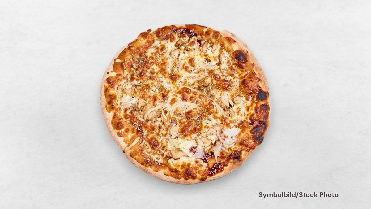 Pulled-Chicken Pizza