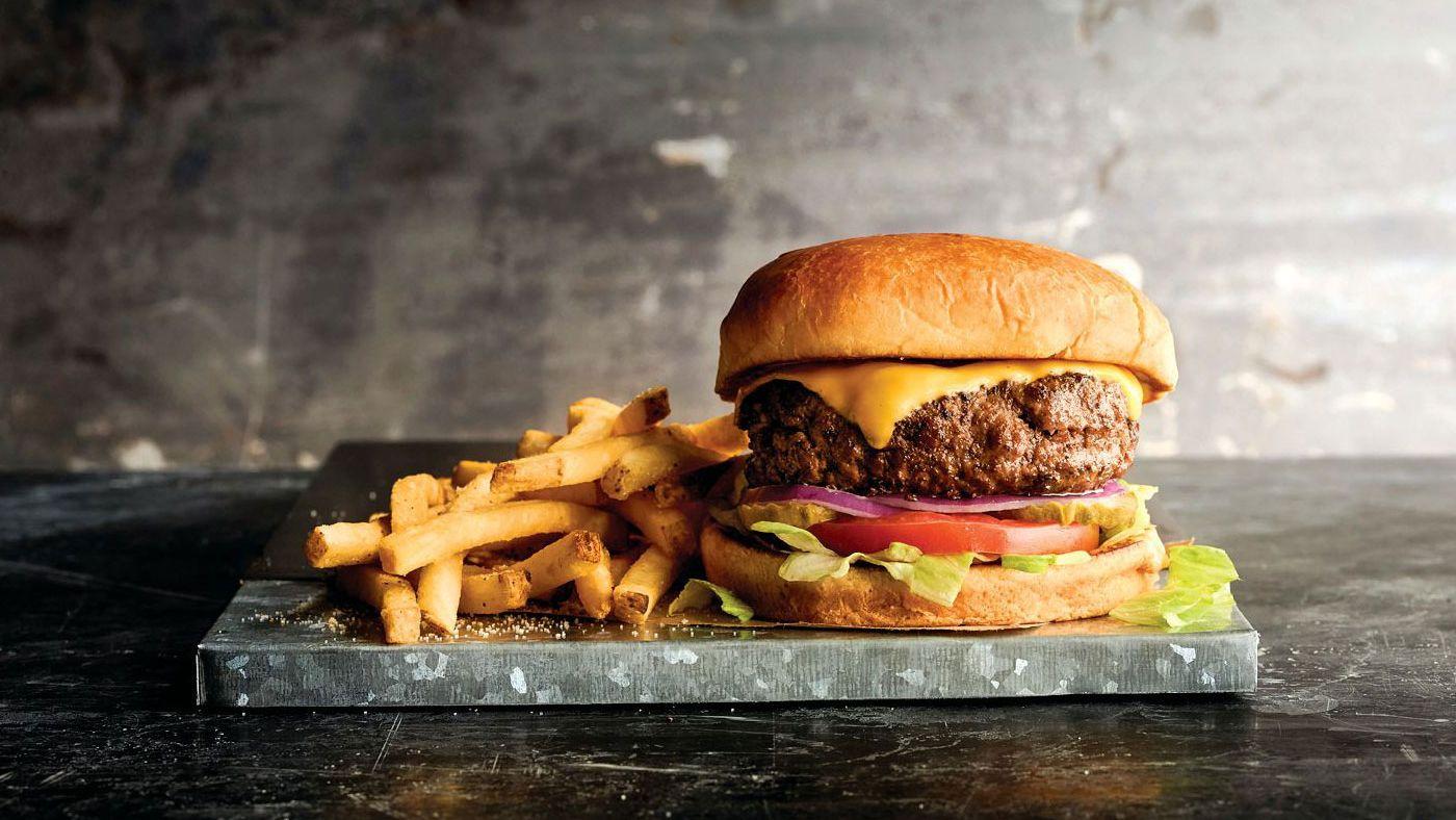 Classic Cheeseburger
