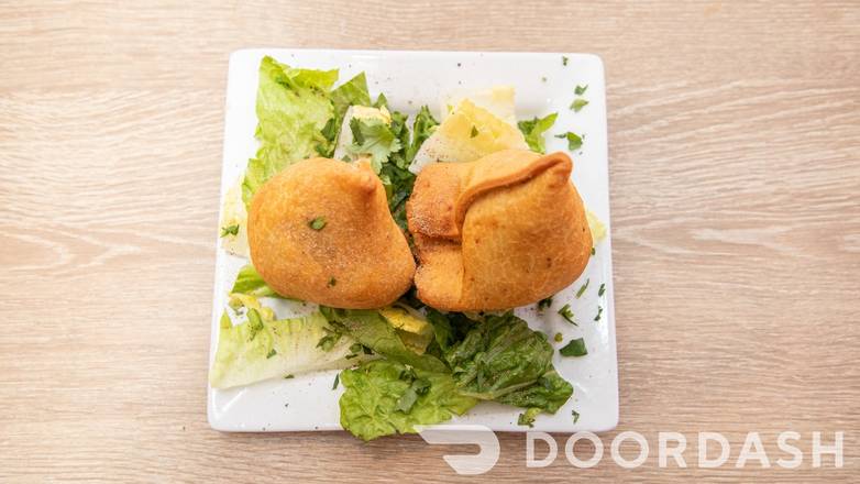 VEGETABLE SAMOSA (2 PIECES)