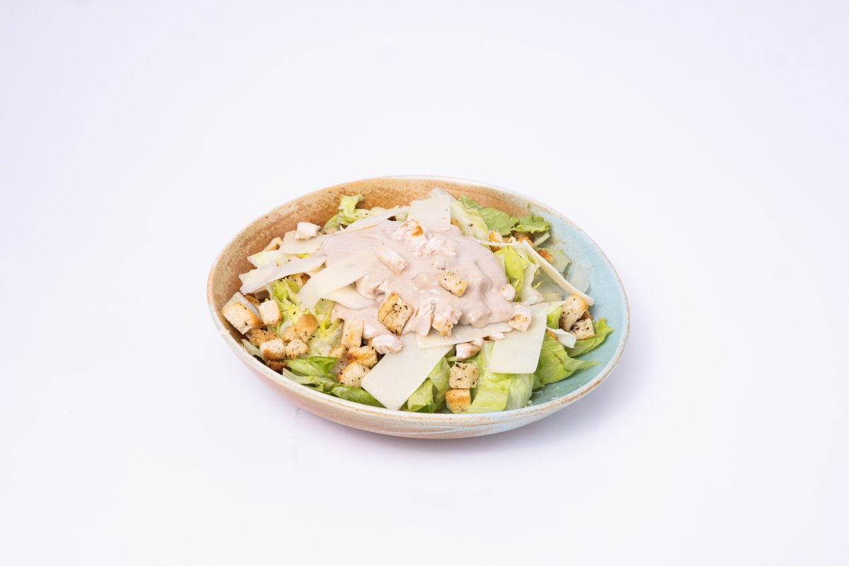 Salată Caesar