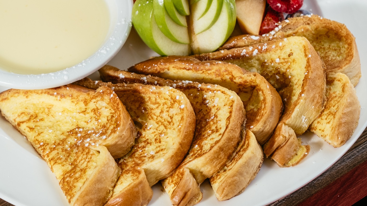 Crêpe ou Pain Dore ou Gaufre aux bananes et chococlat noisette fondant