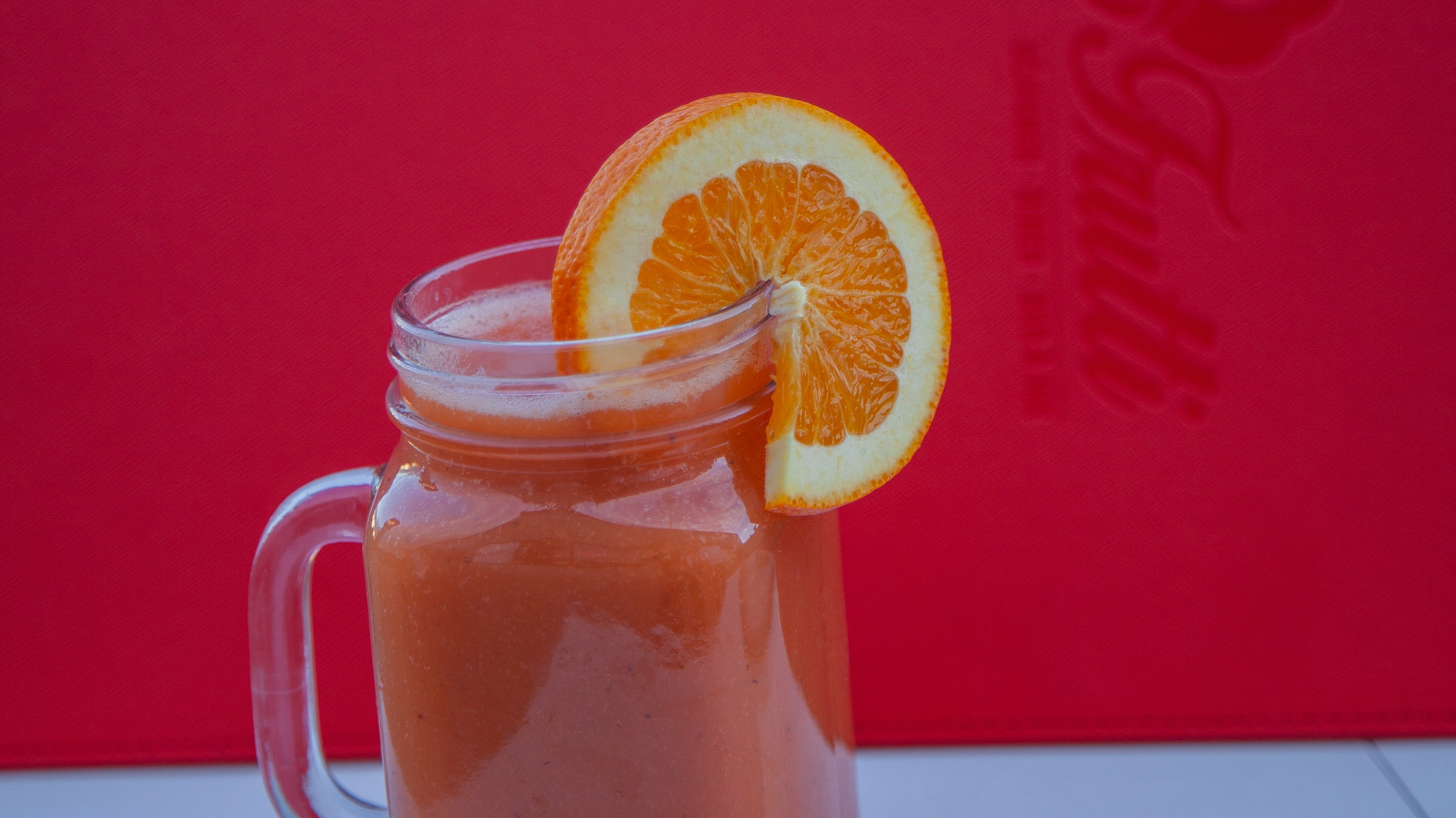 Jus fraîchement pressé / Freshly Squeezed