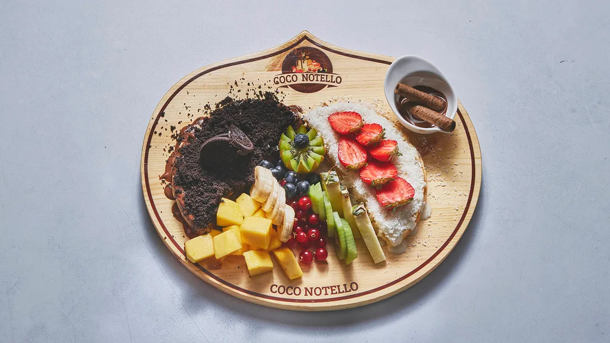 Nutella Oreo Crêpe Roll