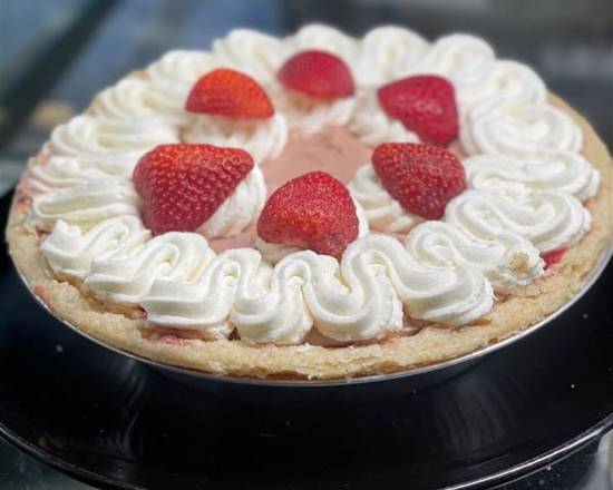 Whole Fresh Strawberry Harvest Pie (Seasonal)