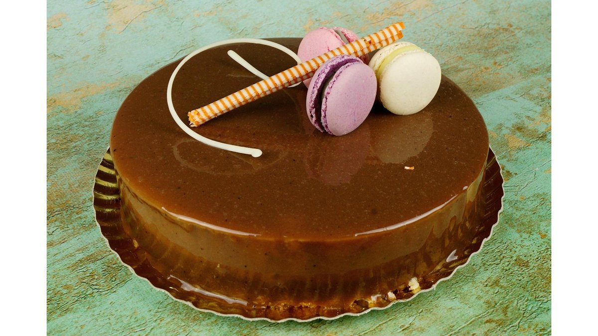 Tort Nuca si Amarena 2 kg