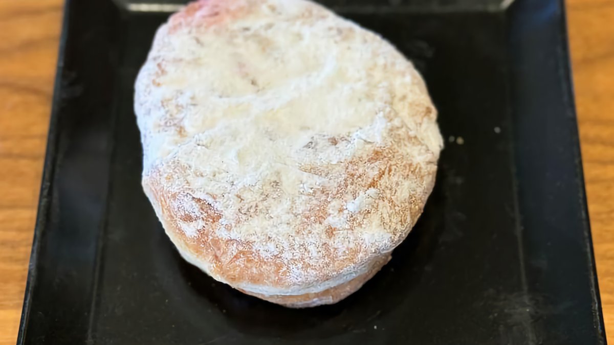 Jelly achni donut