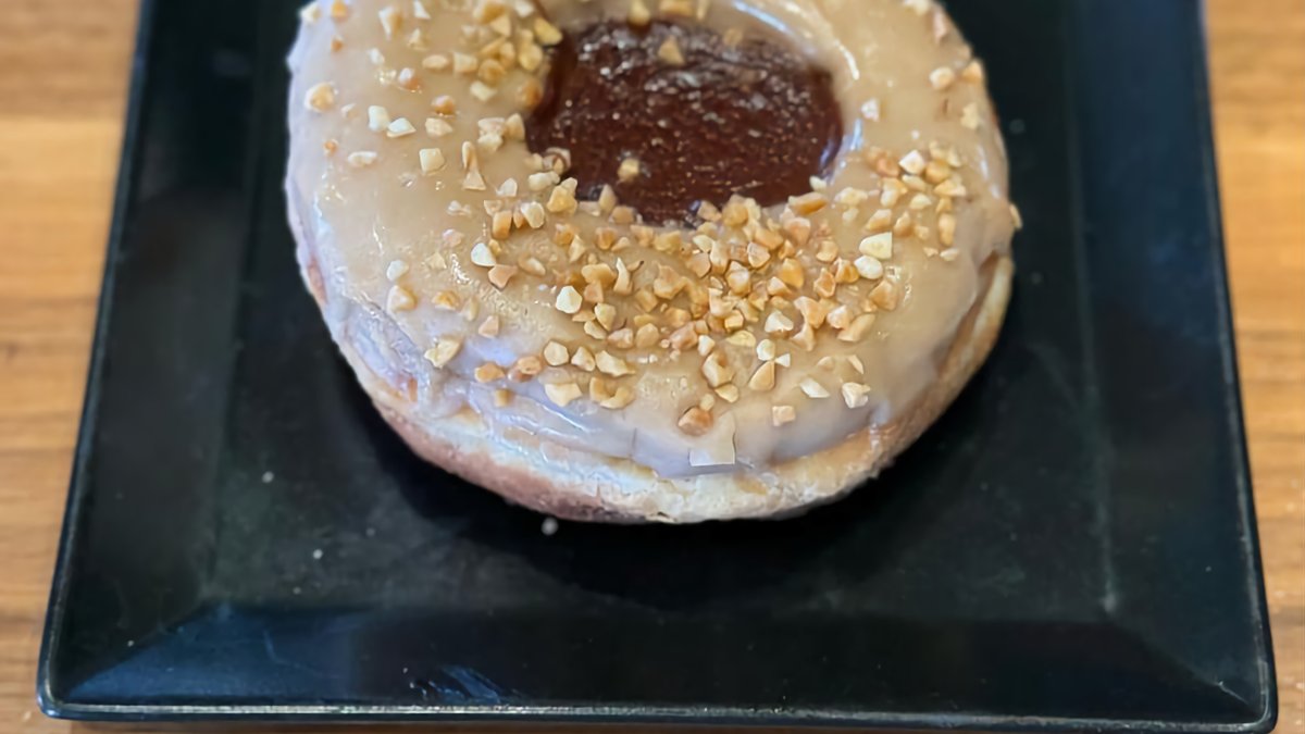 Snicker donut