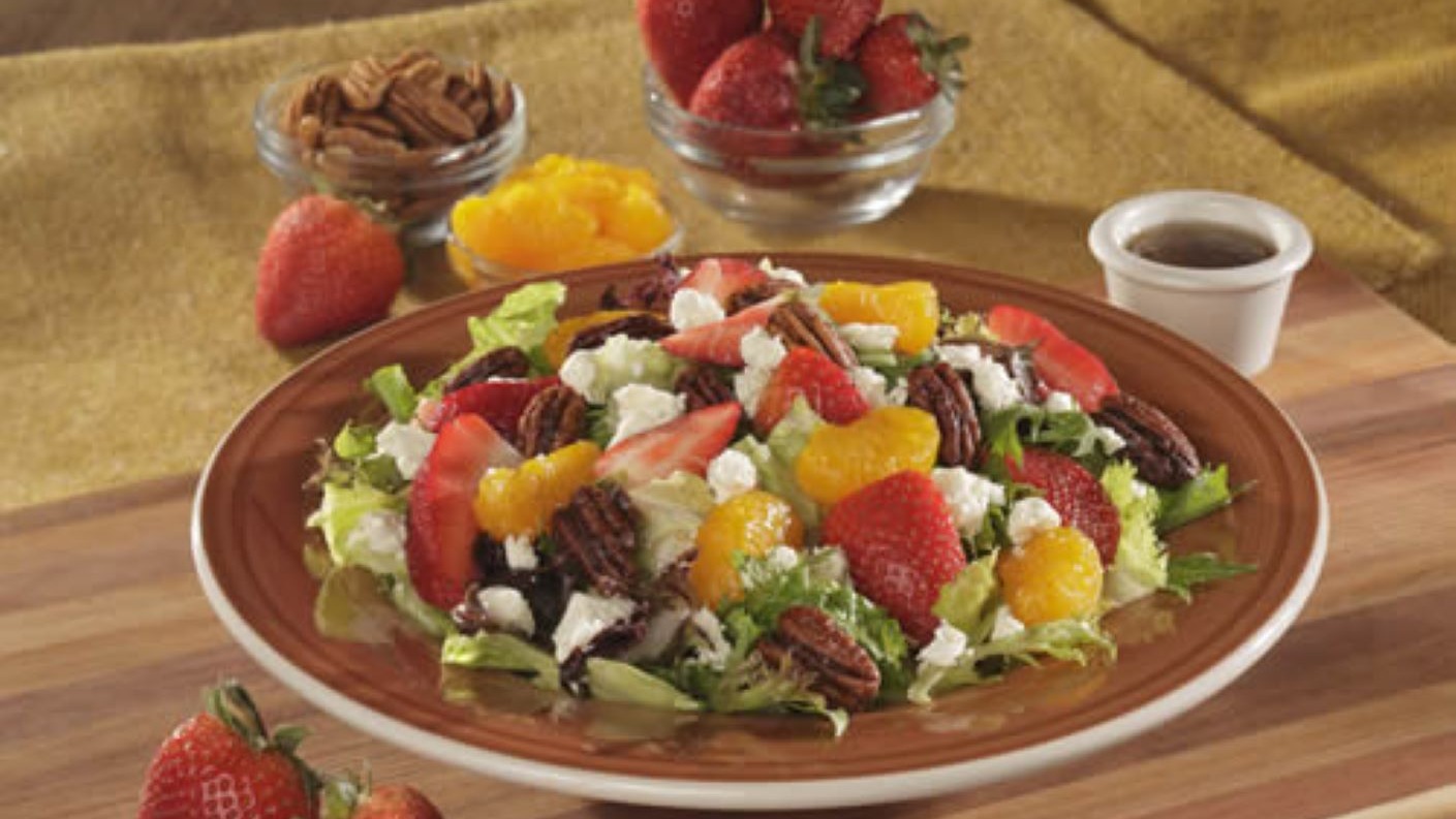 Strawberry Pecan Salad w/ Grilled Chicken