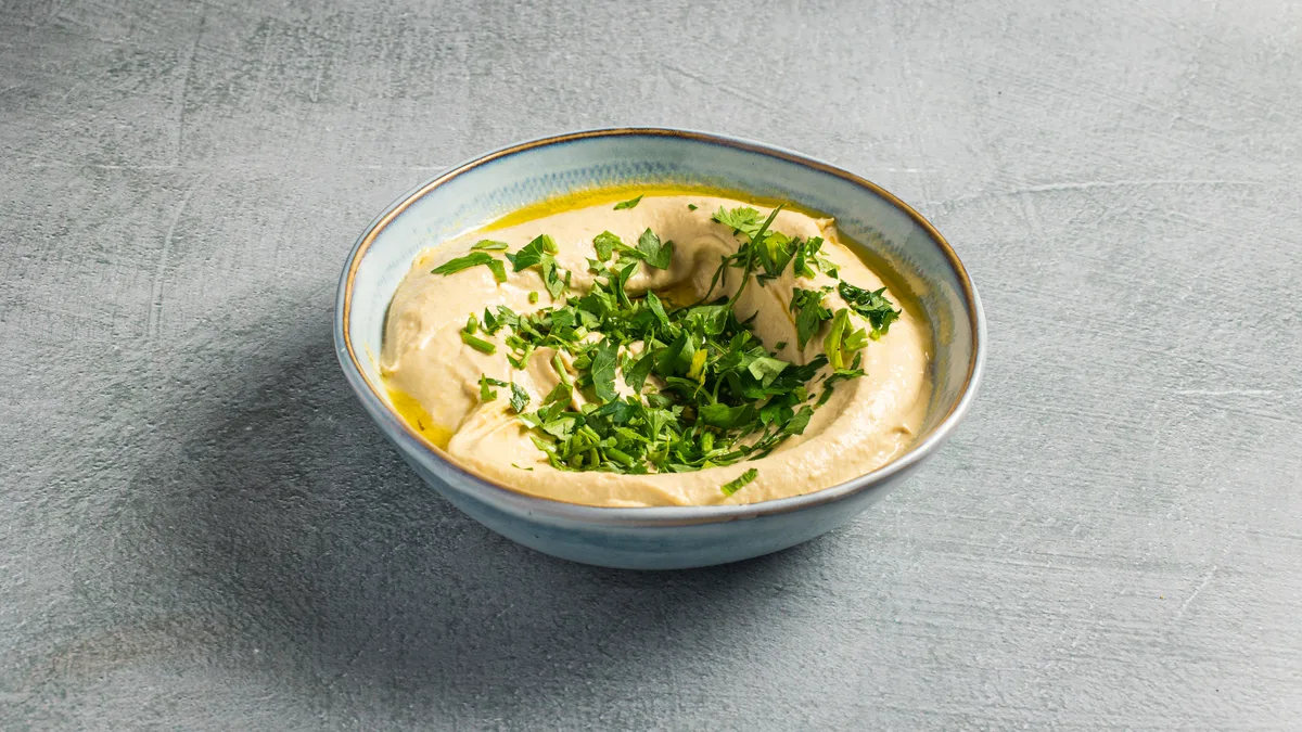 חומוס קונגרס נעשה במקום ( 100 גרם )