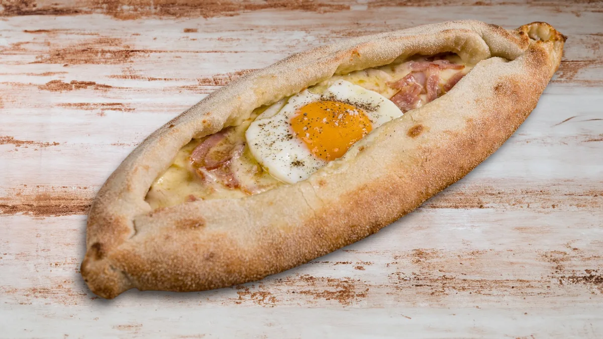 Peinirli Eggs and Bacon