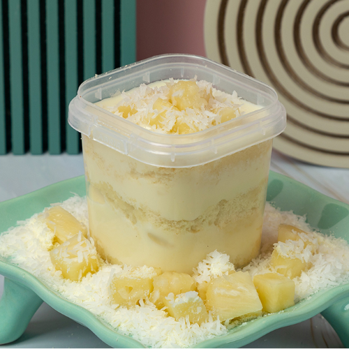 Bolo de Pote Abacaxi com Coco