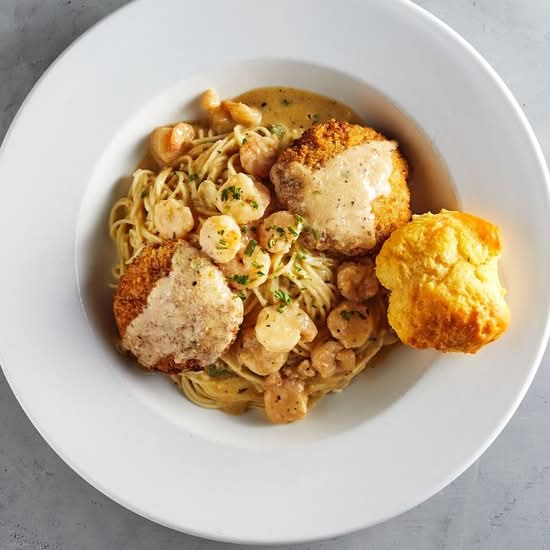 Crabcake and Shrimp Alfredo