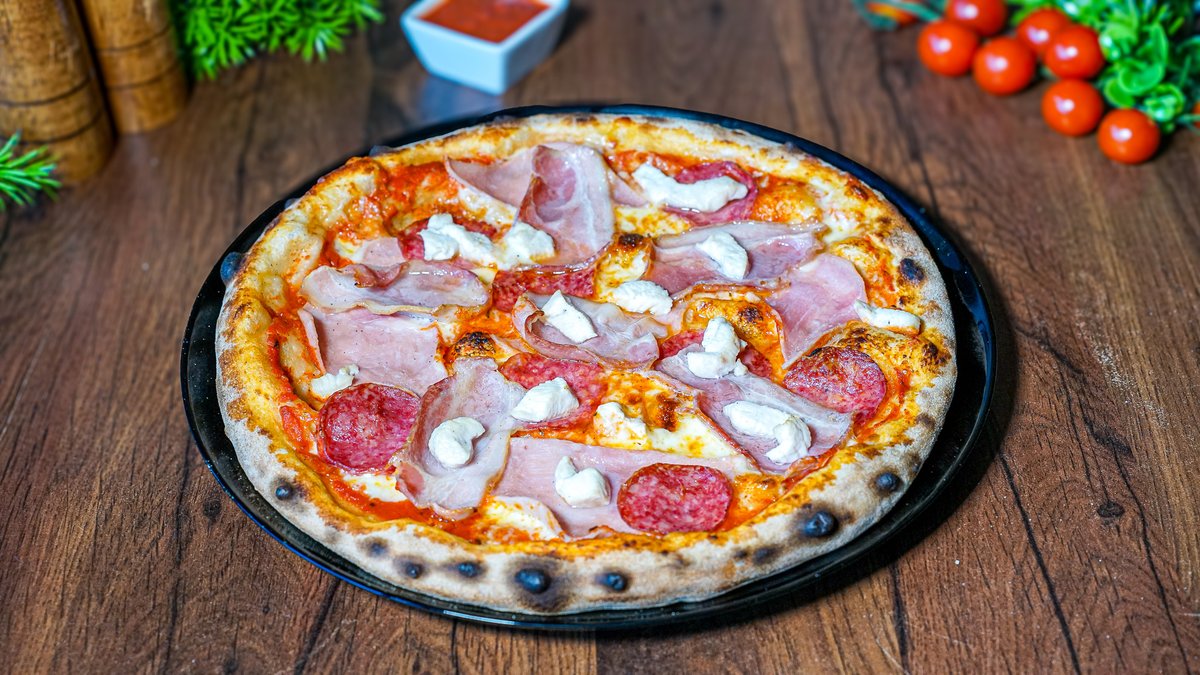 Pizza Quattro Carni