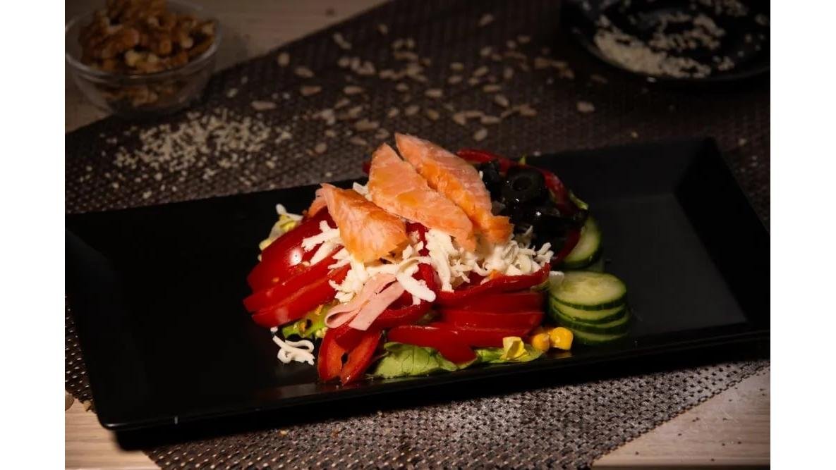 Salata cu somon
