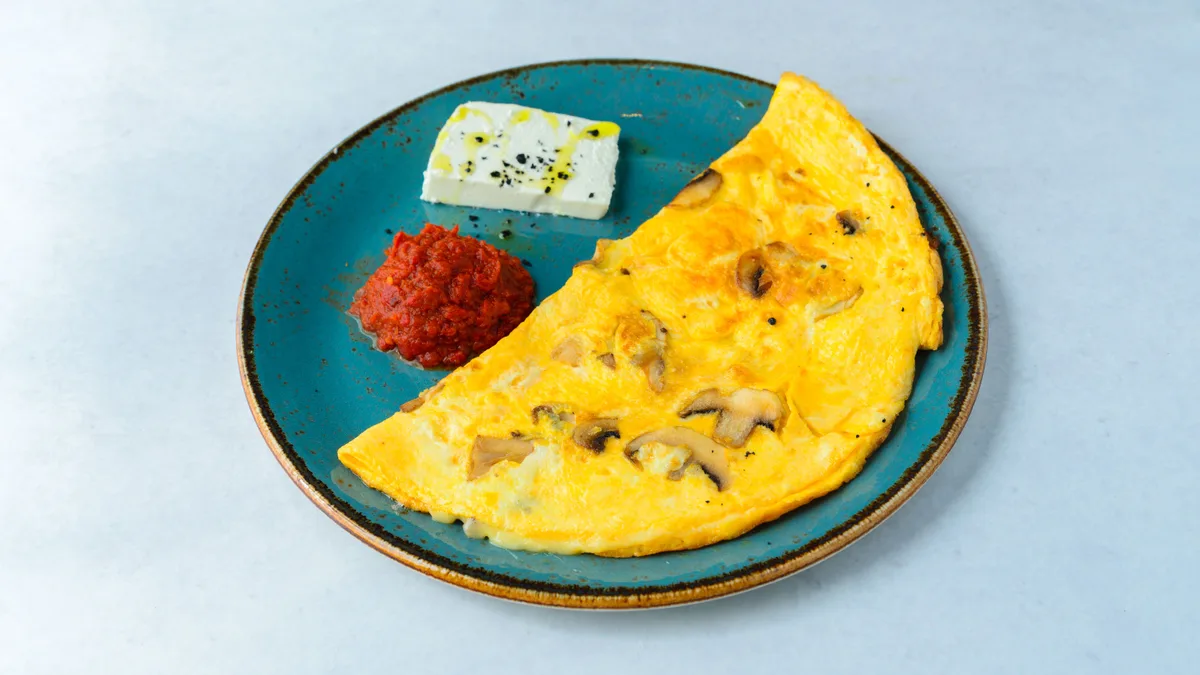 Omlet sa pečurkama i sirom