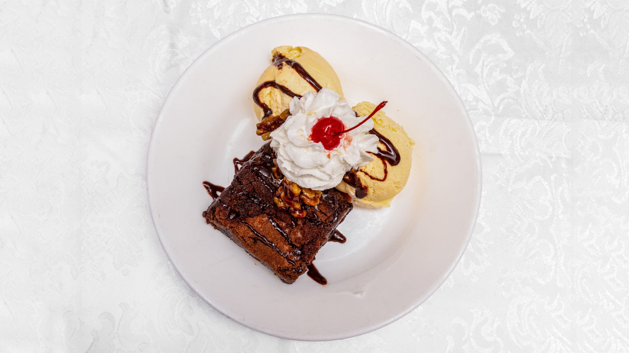 Fudge Nut Brownie A La Mode