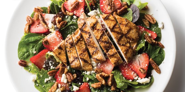 Strawberry Pecan Salad
