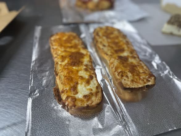 Double Cheese Garlic Flatbread