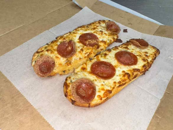 Garlic Pepperoni Flatbread