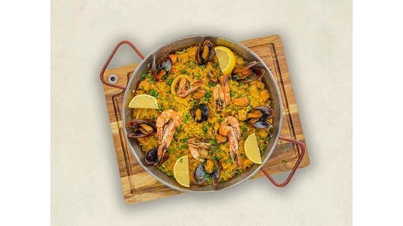 Paella cu creveți