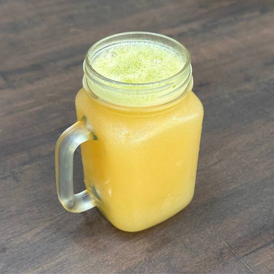 FRESH SQUEEZED LEMONADE W/ MINT and GINGER
