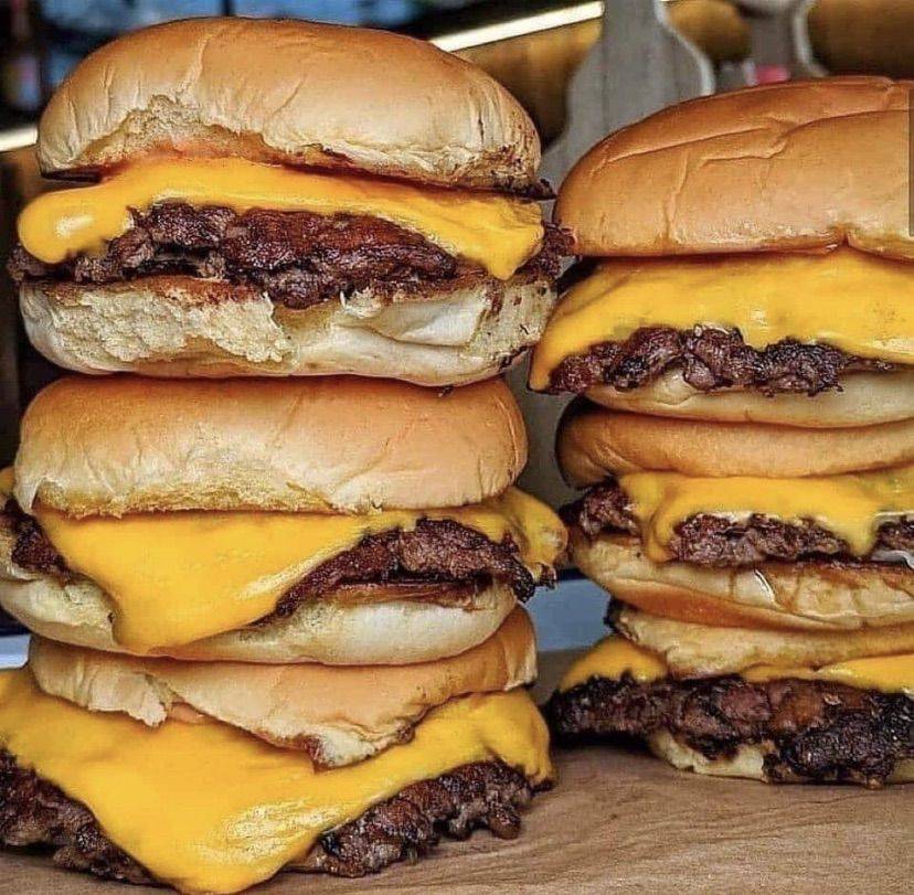2X1 Cheeseburger +Te Frio