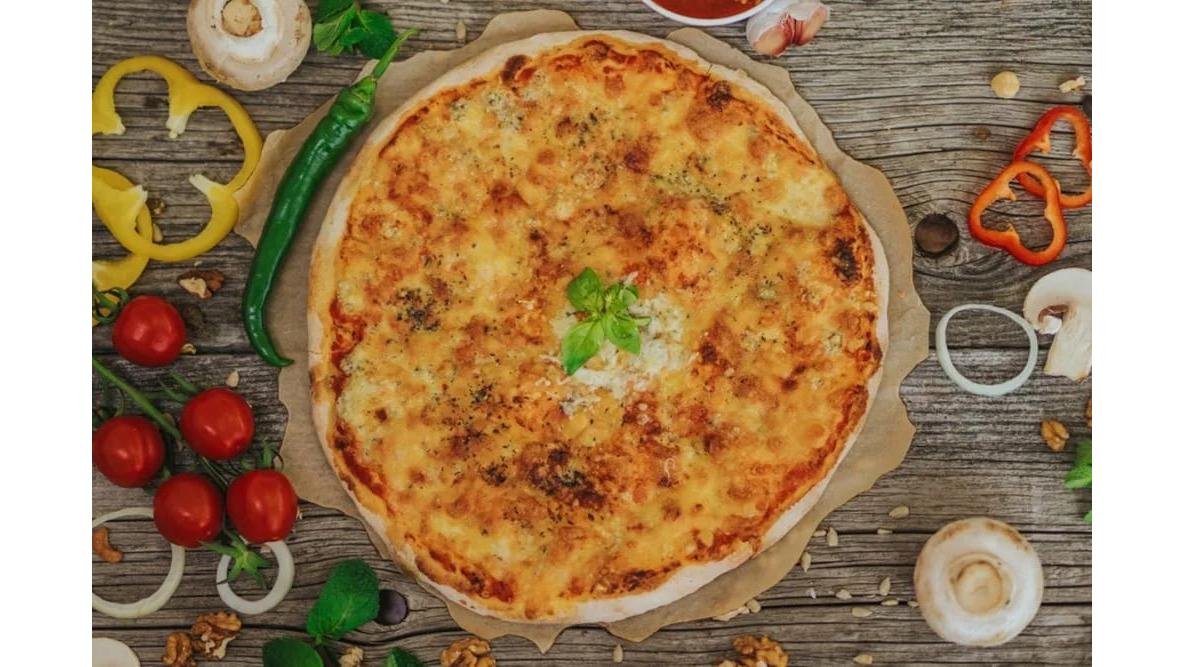 Pizza Quattro Formaggi Family
